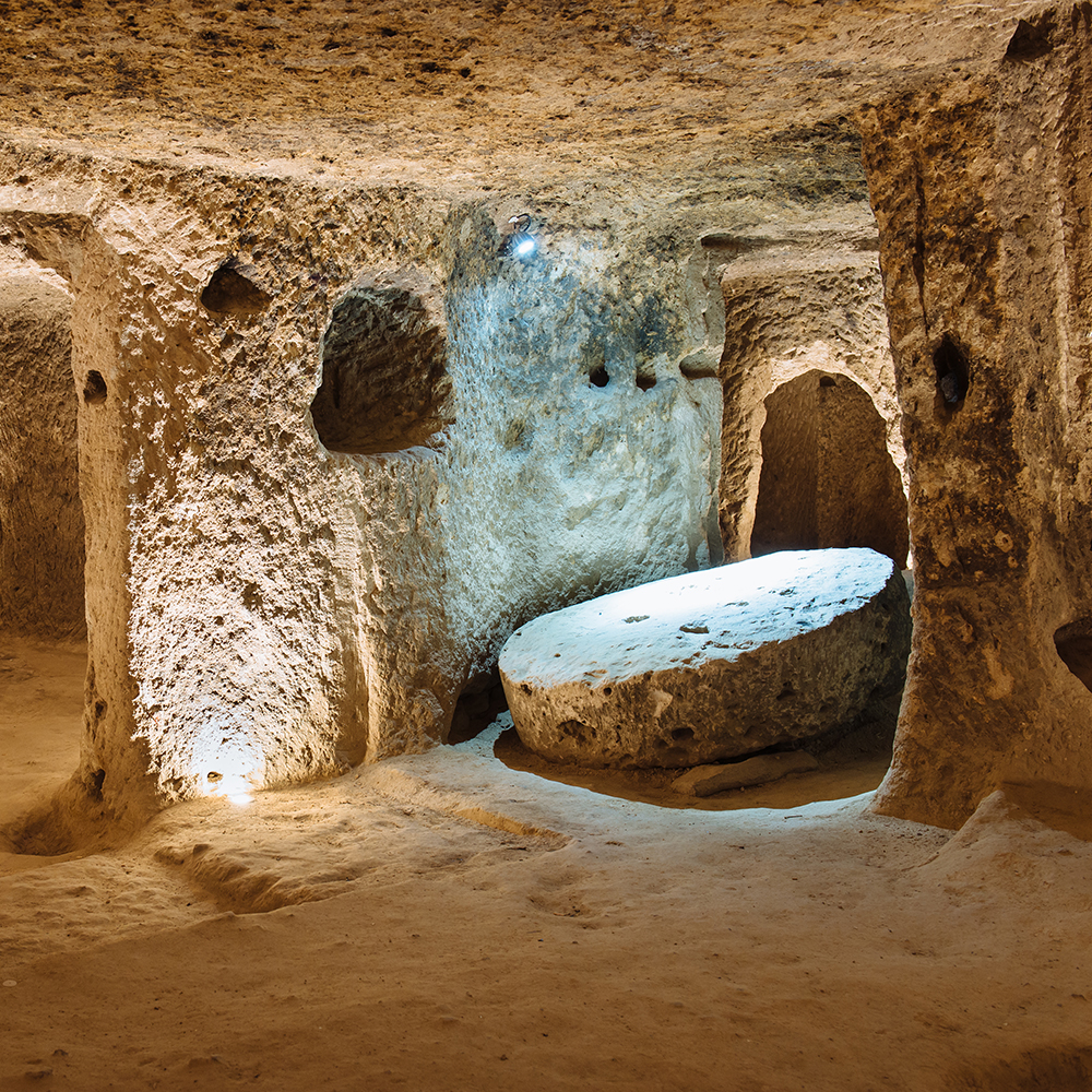 Kapadokya'nın Gizemli Yeraltı Şehirleri